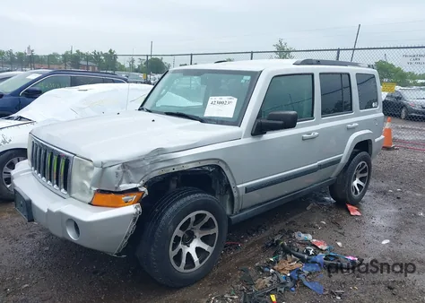 2007 Jeep Commander Sport из США, поврежденный, VIN 1J8HG48K57C632098